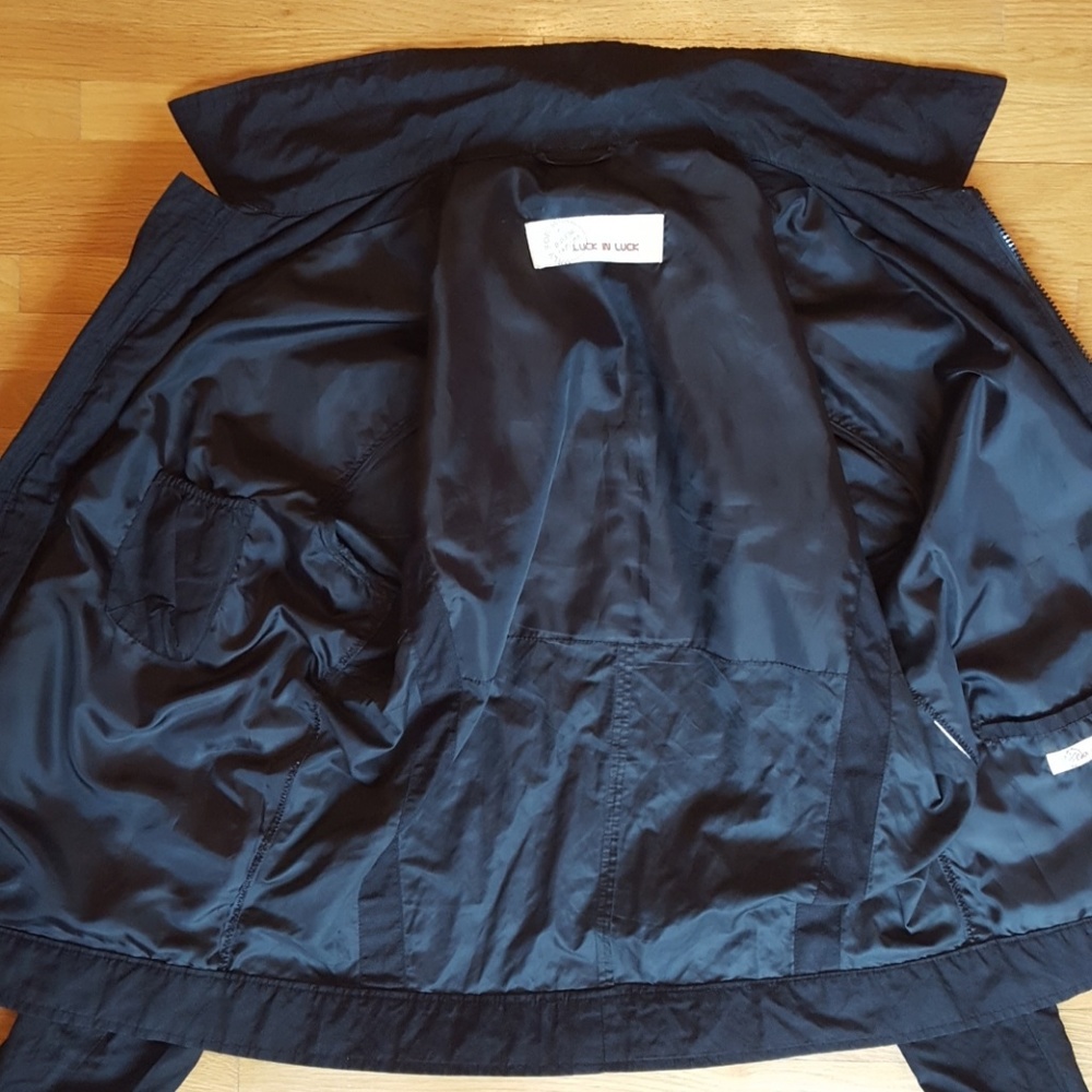 Lightweight stylish jacket - Picture 3 of 8